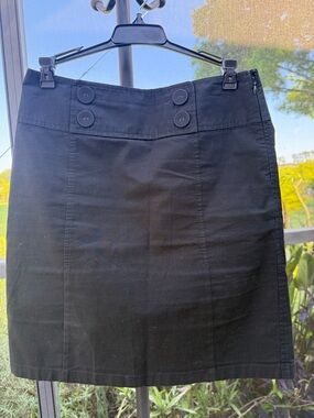 Ann Taylor Black Mini Skirt with back pockets